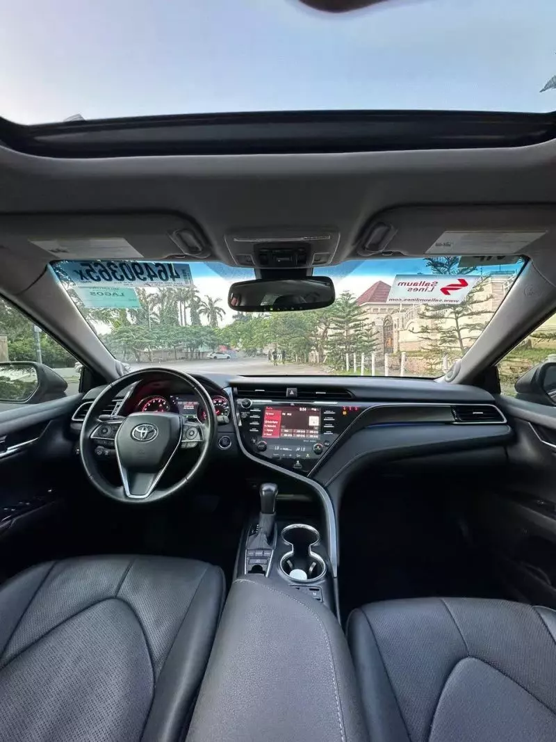 Toyota Camry   - 2020