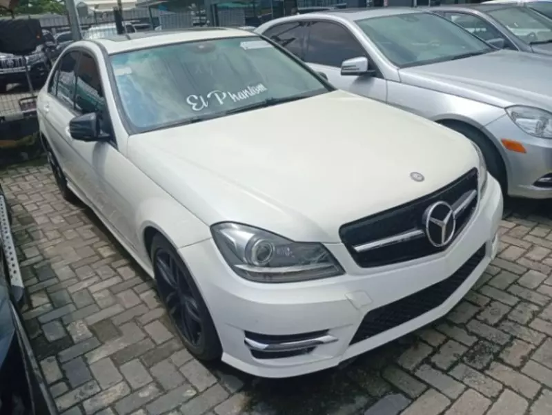 Mercedes-Benz C 300   - 2014