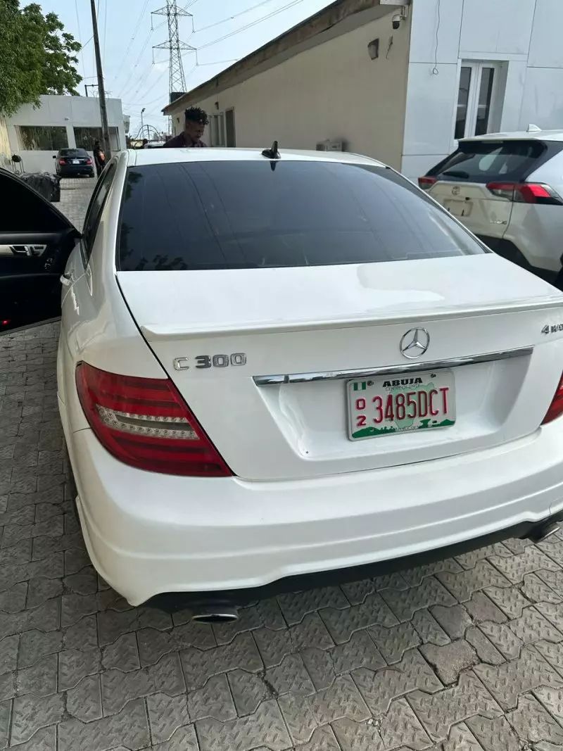 Mercedes-Benz C 300   - 2013