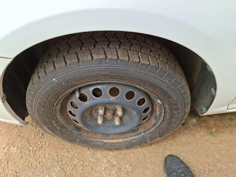 Toyota Fielder    - 2012