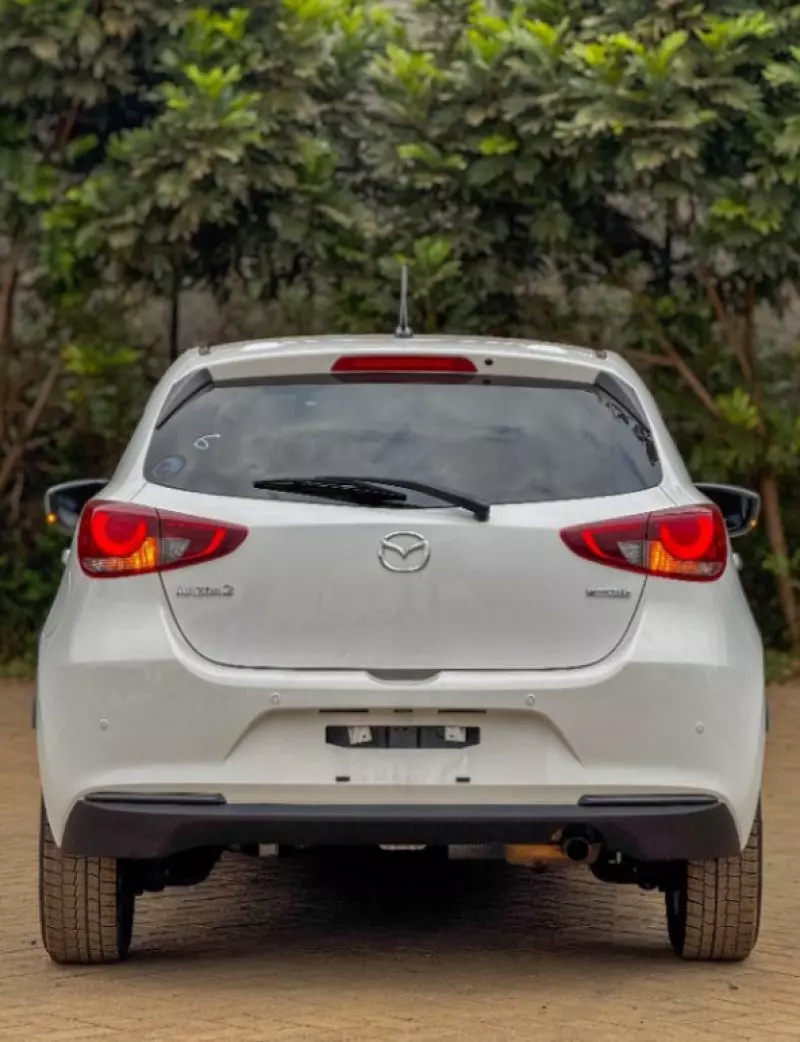 Mazda 2   - 2020