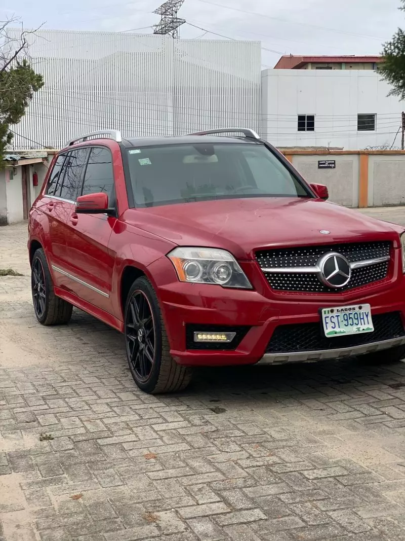 Mercedes-Benz GLK 350   - 2011