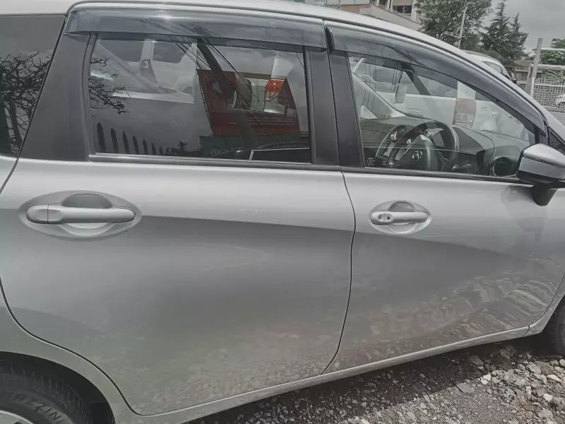Nissan Note   - 2015