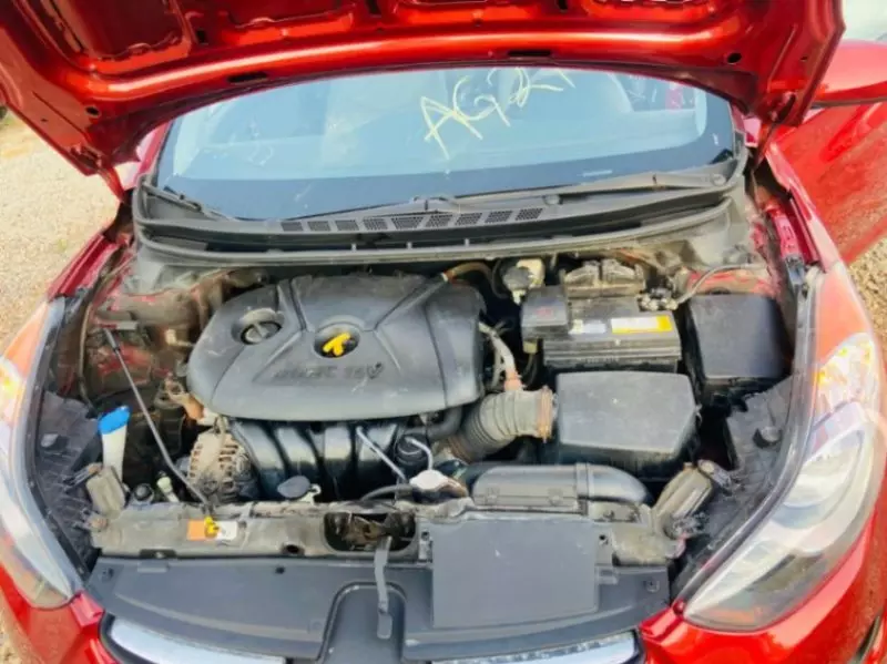 Hyundai ELANTRA CN7   - 2013