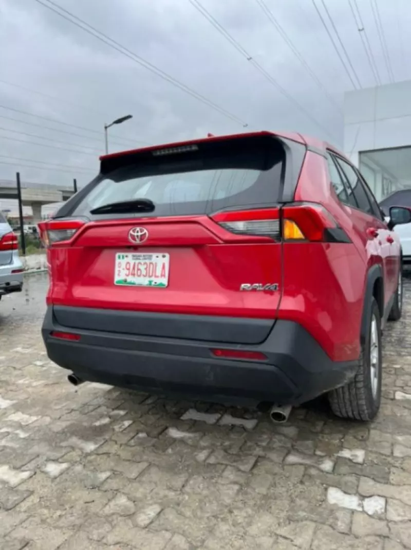 Toyota Rav4   - 2021