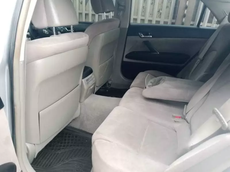Toyota Mark X   - 2005