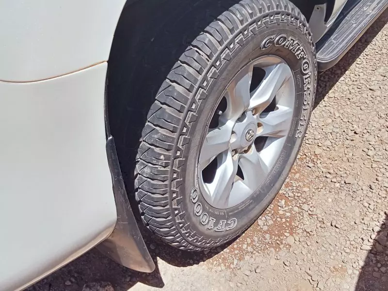 Toyota Landcruiser Prado   - 2012