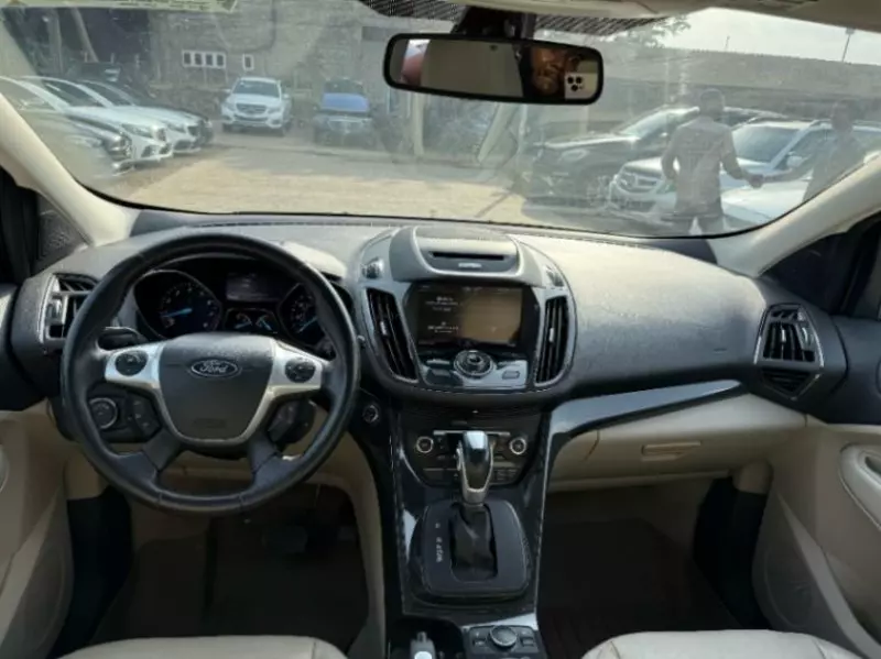Ford Escape   - 2014