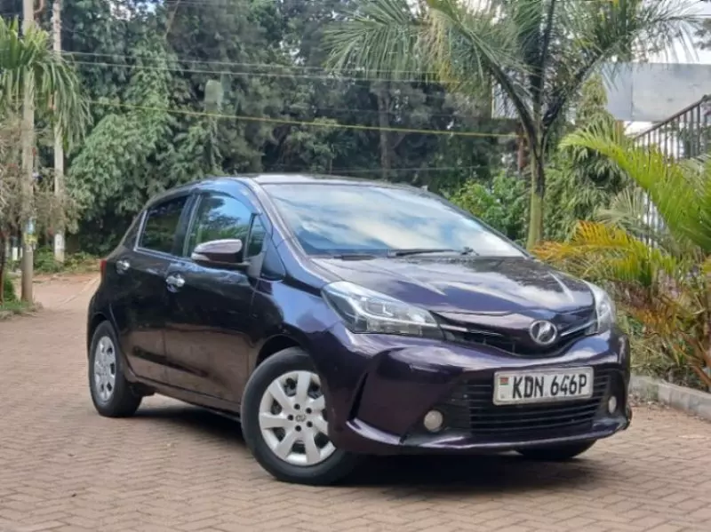 Toyota Vitz   - 2016