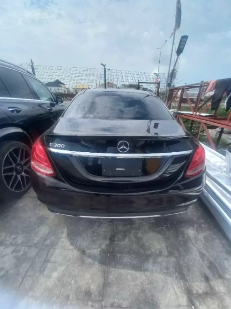 Mercedes-Benz C 300   - 2017