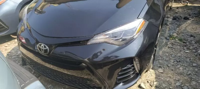 Toyota Camry   - 2017
