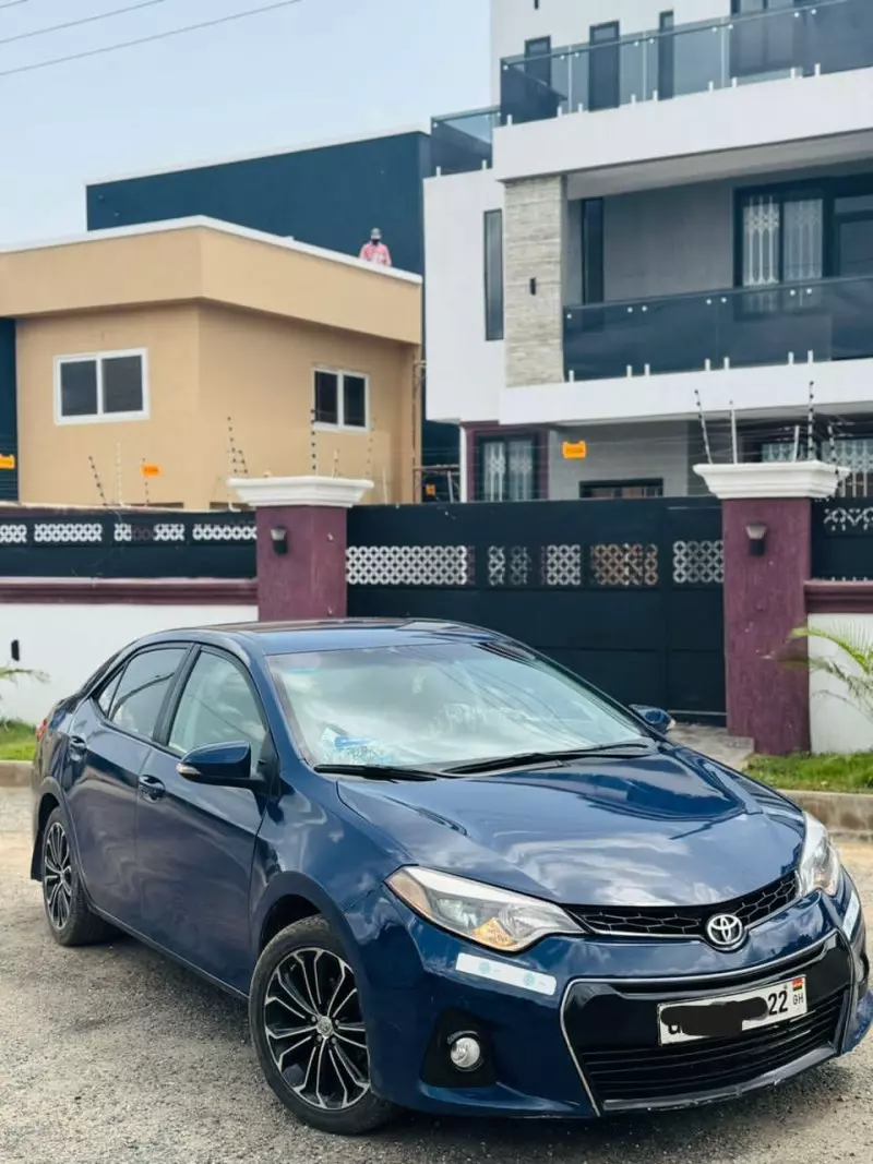 Toyota Corolla   - 2016
