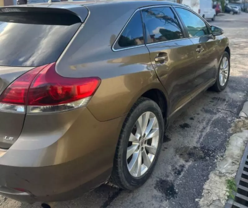 Toyota Venza   - 2013