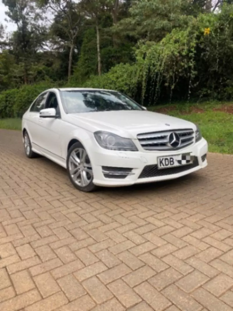Mercedes-Benz C 180   - 2013