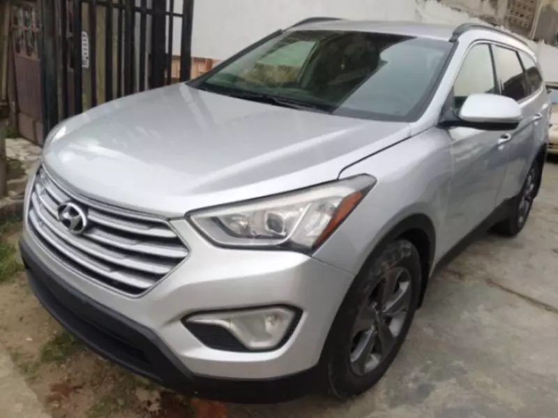 Hyundai Santa Fe   - 2014