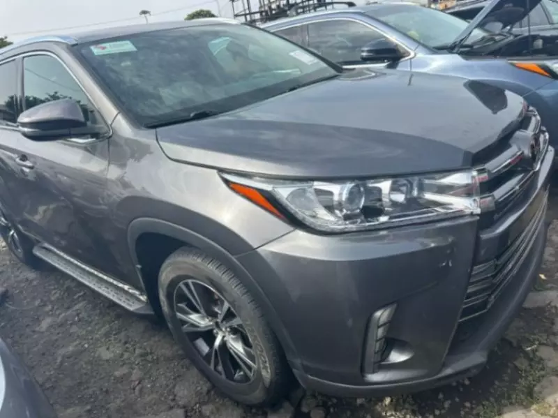 Toyota Highlander - 2016