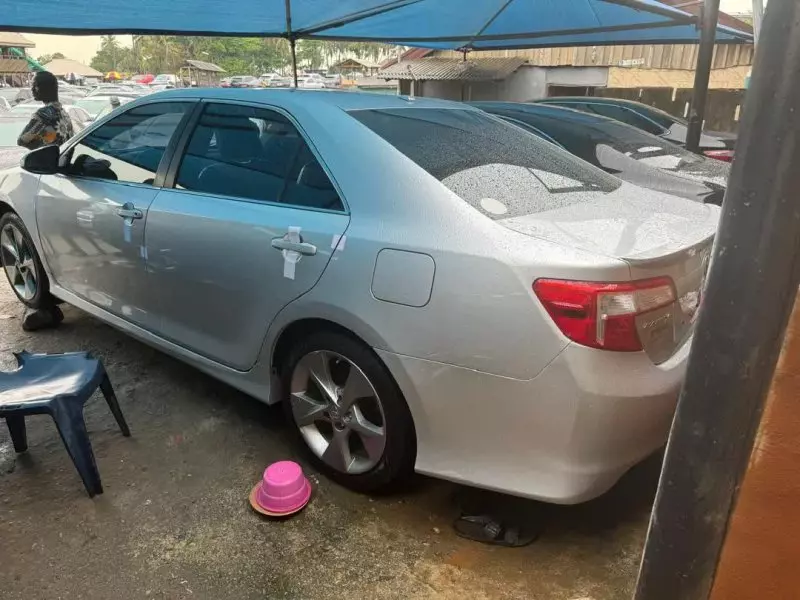 Toyota Camry   - 2013