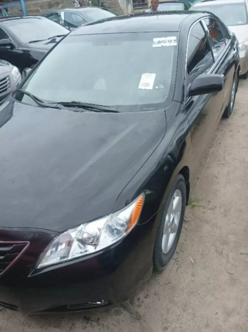 Toyota camry   - 2009
