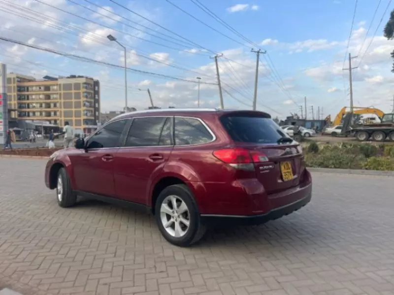 Subaru Outback   - 2015