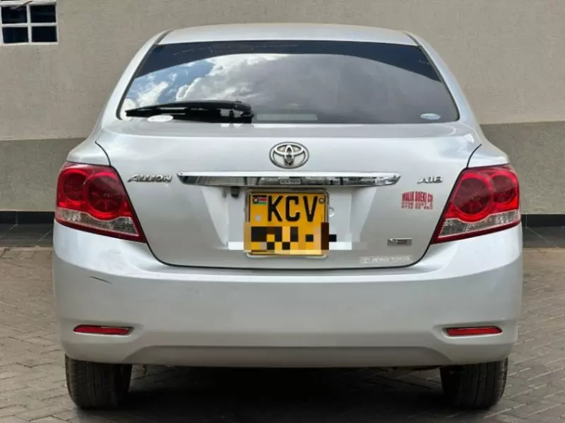Toyota Allion    - 2013