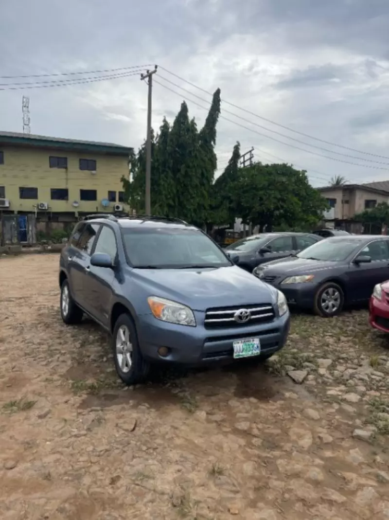 Toyota RAV4   - 2008