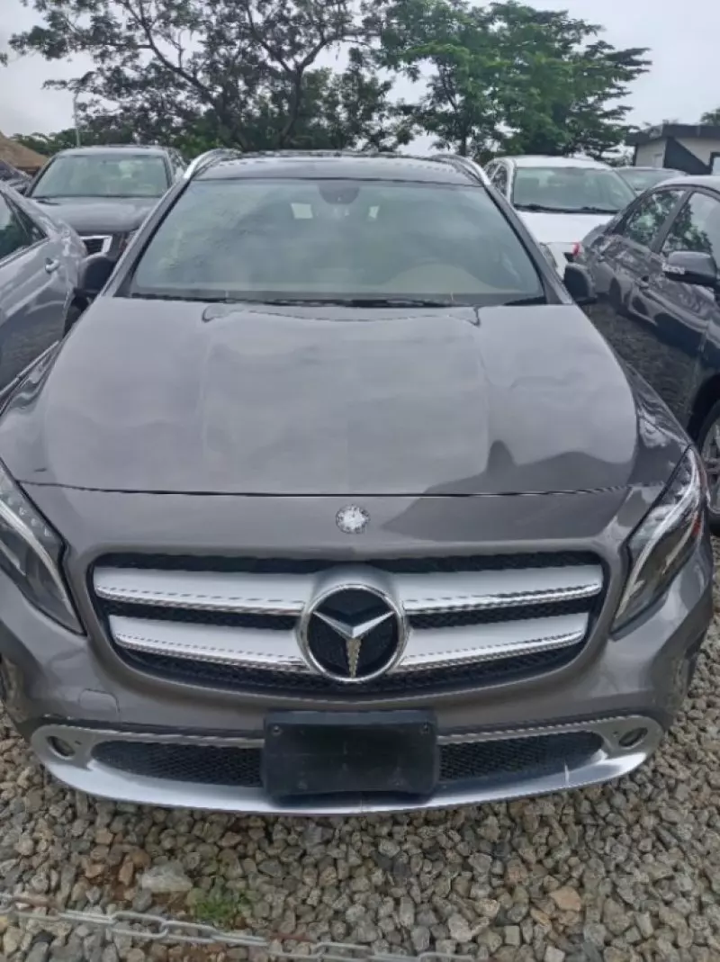 Mercedes-Benz GLA 250   - 2015