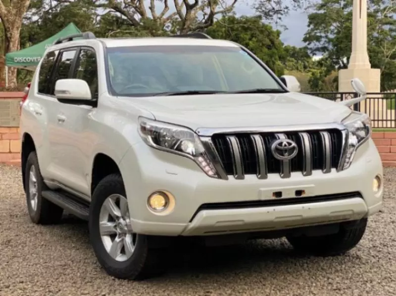 Toyota Landcruiser Prado   - 2017