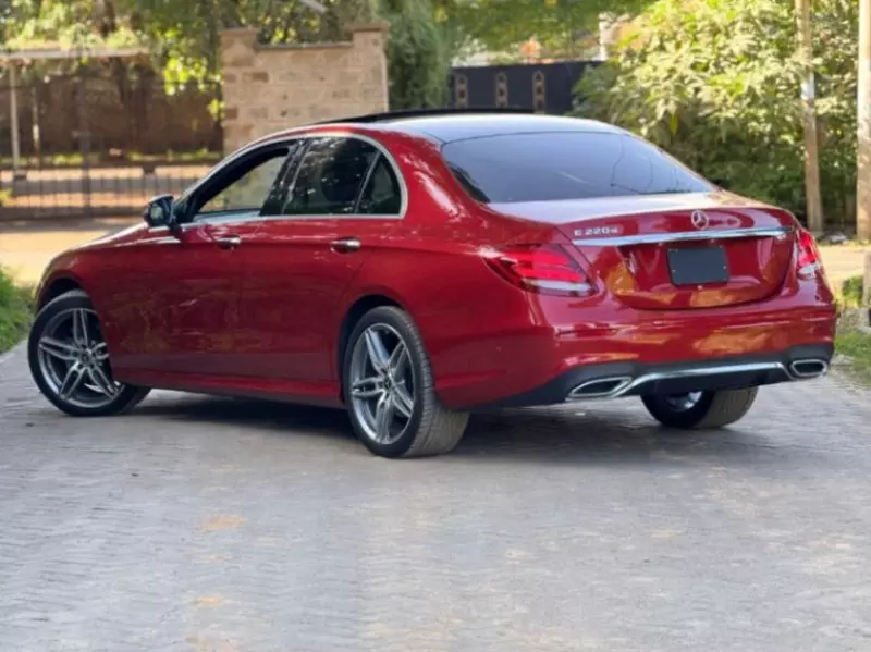 Mercedes-Benz E 220   - 2018