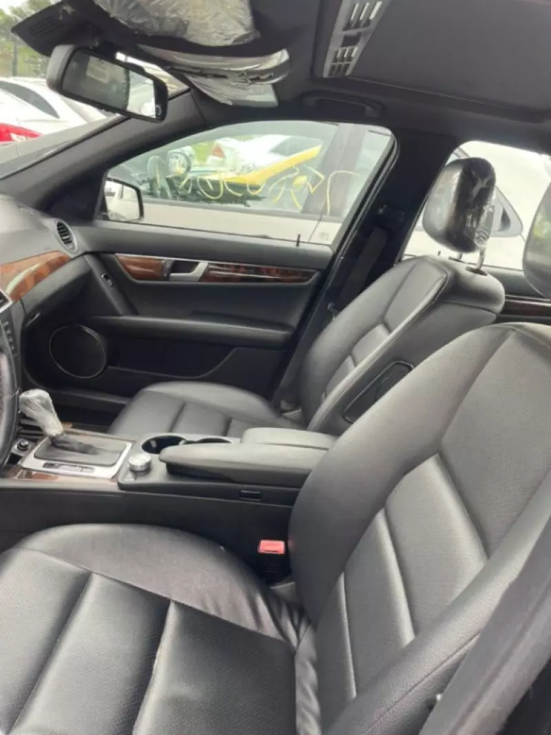 Mercedes-Benz C 300   - 2013