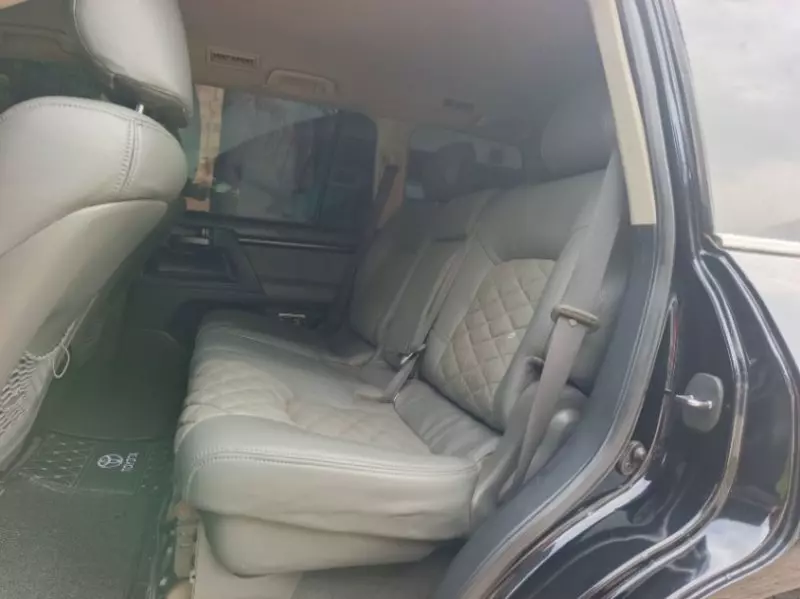 Toyota Landcruiser  V8   - 2009