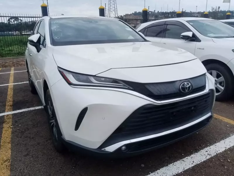 Toyota Harrier   - 2020