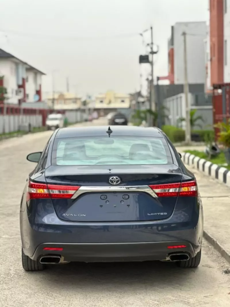 Toyota Avalon