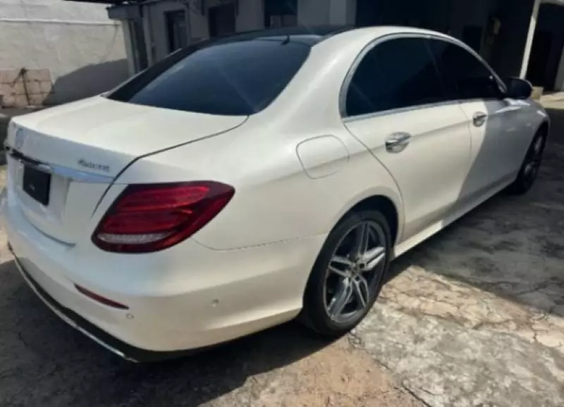 Mercedes-Benz E350 - 2020