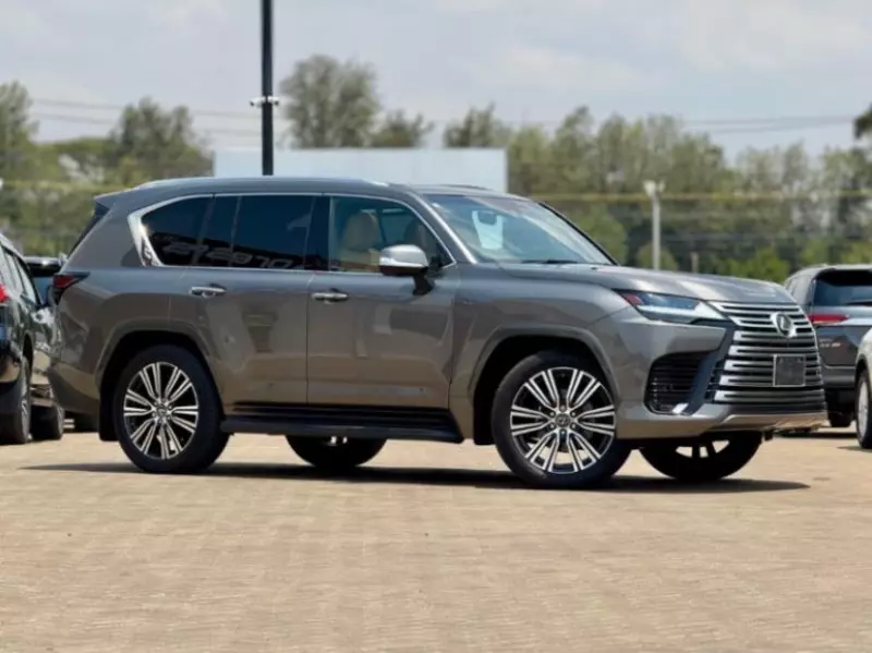 Lexus LX 600   - 2023