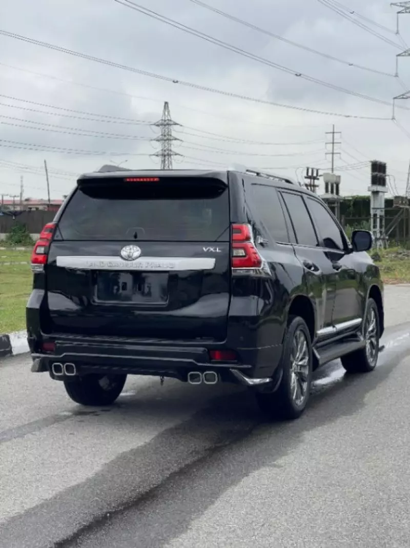 Toyota Landcruiser Prado   - 2014