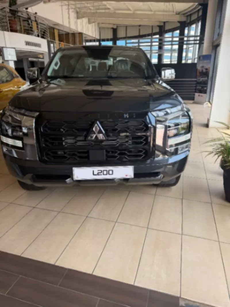 Mitsubishi L200 D/C Sportero A/T