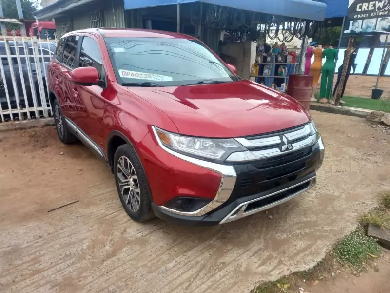 Mitsubishi OUTLANDER   - 2018