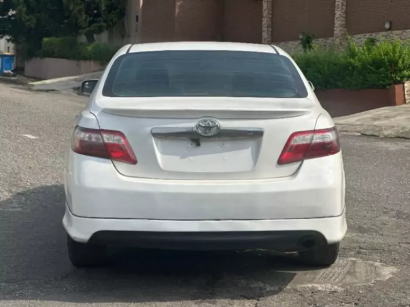 Toyota Camry   - 2008