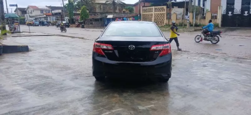 Toyota Camry   - 2013