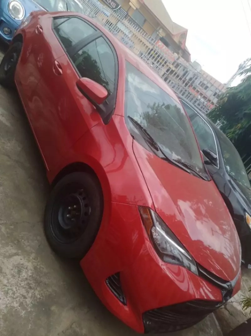 Toyota Corolla   - 2018