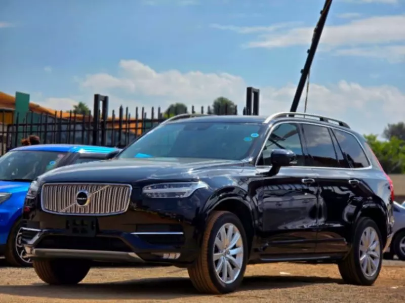 Volvo XC90   - 2018