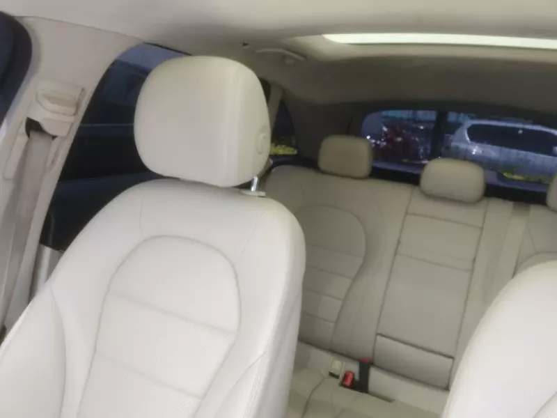 Mercedes-Benz GLC 300   - 2016
