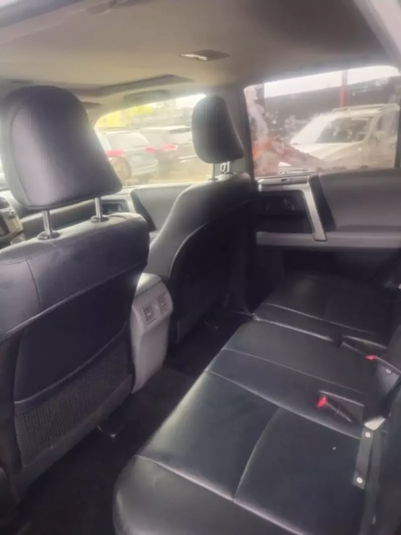 Toyota 4-Runner   - 2013