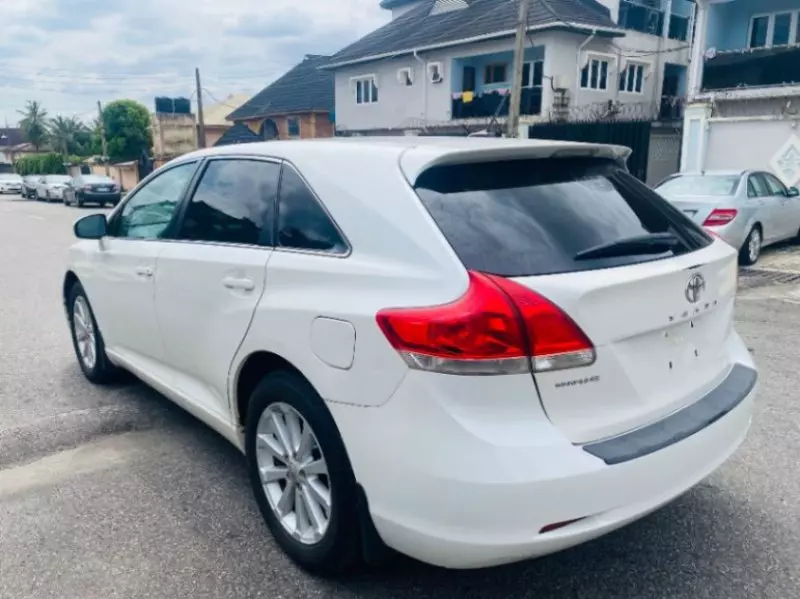 Toyota Venza   - 2010