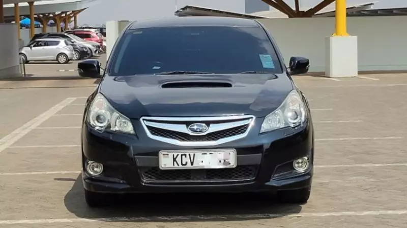 Subaru Legacy    - 2012