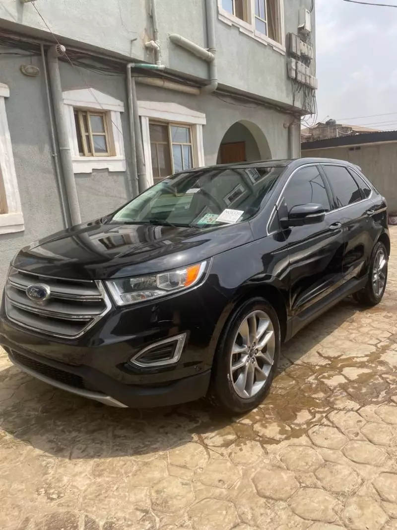 Ford Edge   - 2015