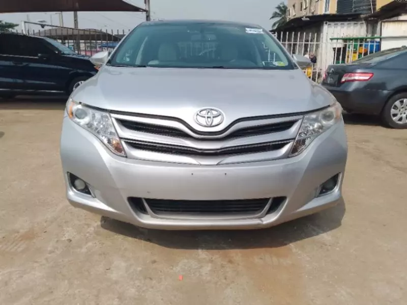 Toyota Venza   - 2014