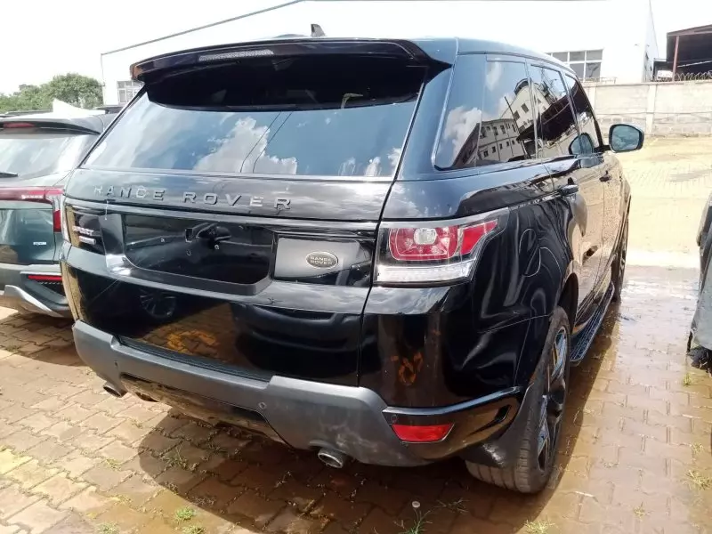 Land Rover Range Rover Sport   - 2018
