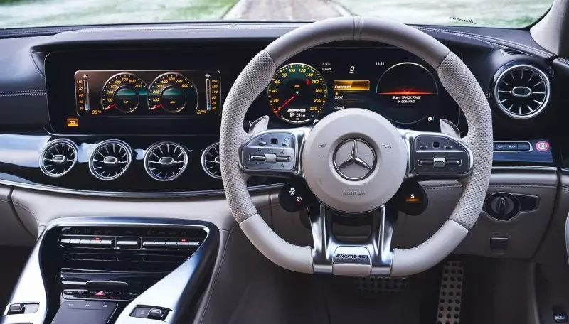 BMW 120   - 2018