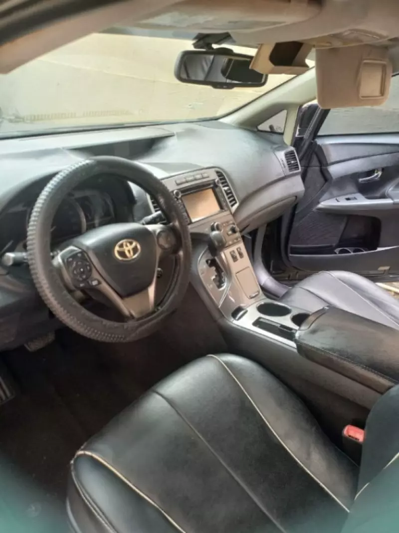 Toyota Venza   - 2013
